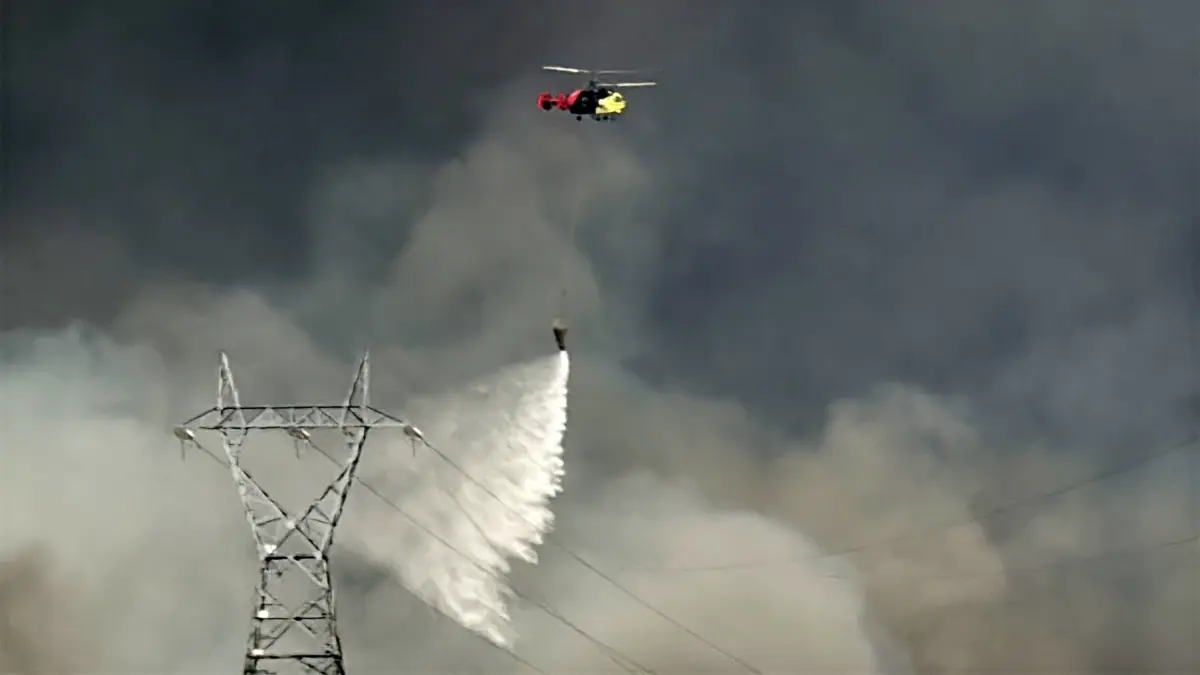 alanyada yangin 3 mahalleyi tehdit ediyor txuU2Abk