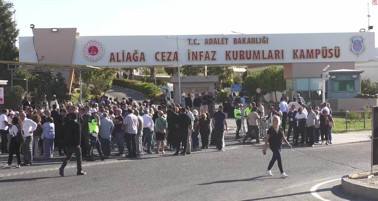 izmir kooperatif davasinda 5 tahliye R1nA4Ke7