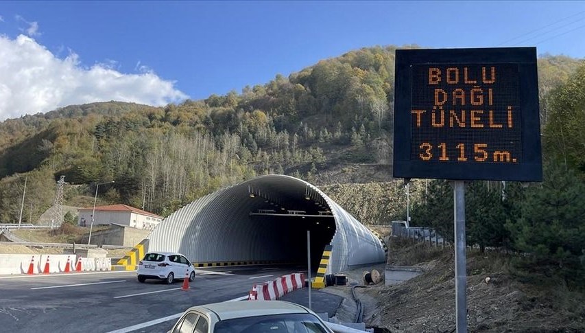 istanbul yolunu kullanacaklar dikkat bolu dagi tuneli bu saatlerde kapali olacak uayXQxu2.jpg